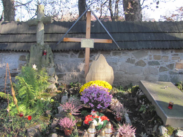 Zdjęcie grobu Bronisława Karpiel